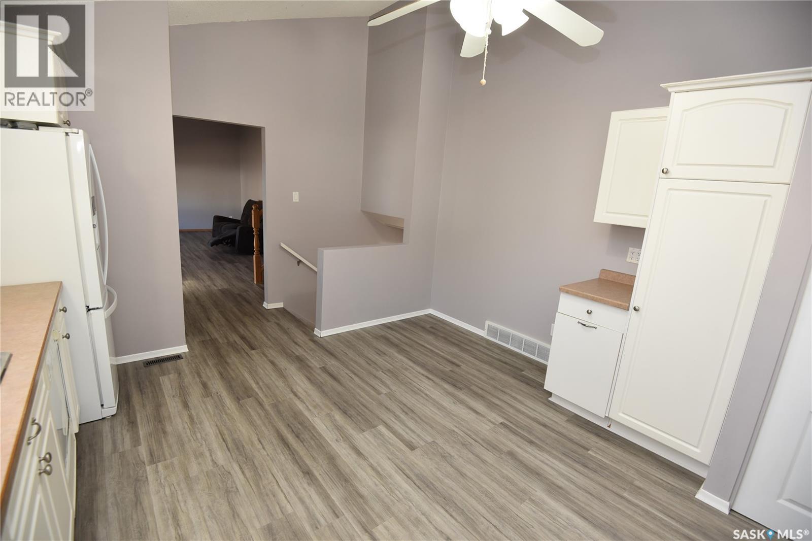 1211 1st Street E, Nipawin, Saskatchewan  S0E 1E0 - Photo 7 - SK021820