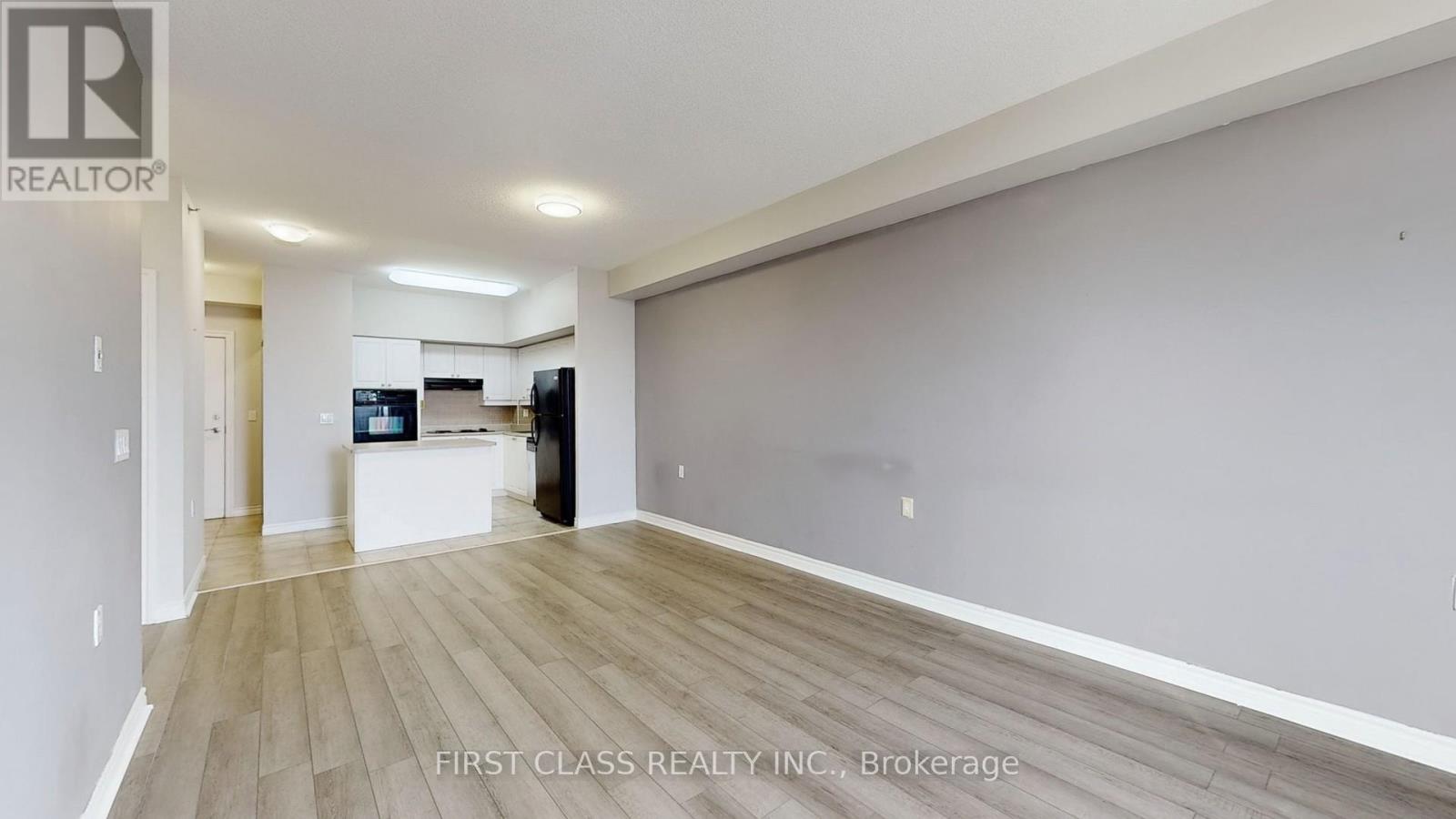 1201 - 810 Scollard Court, Mississauga, Ontario  L5V 0A4 - Photo 3 - W12485577