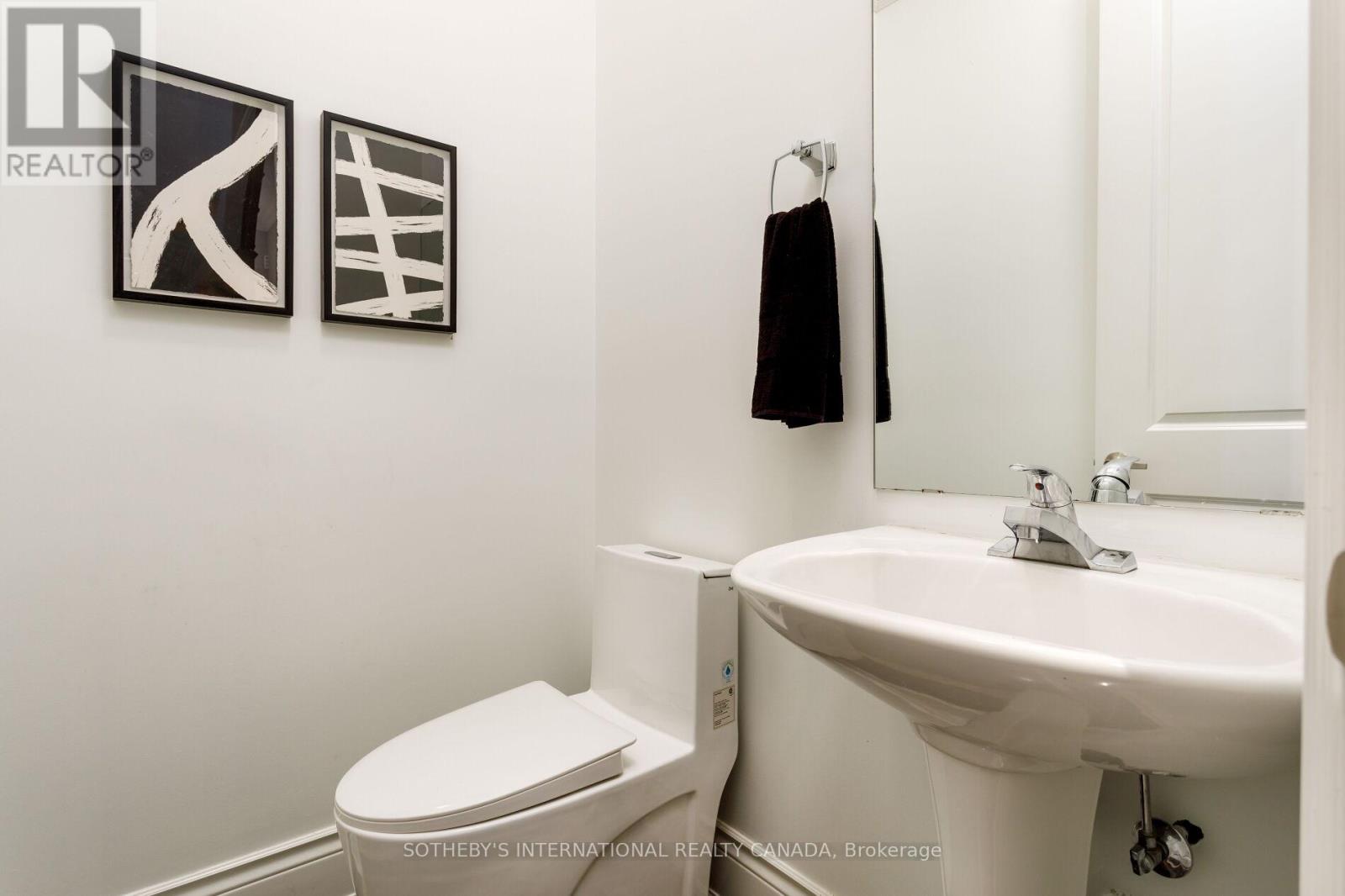 44 Forty First Street, Toronto, Ontario  M8W 3N6 - Photo 10 - W12485585