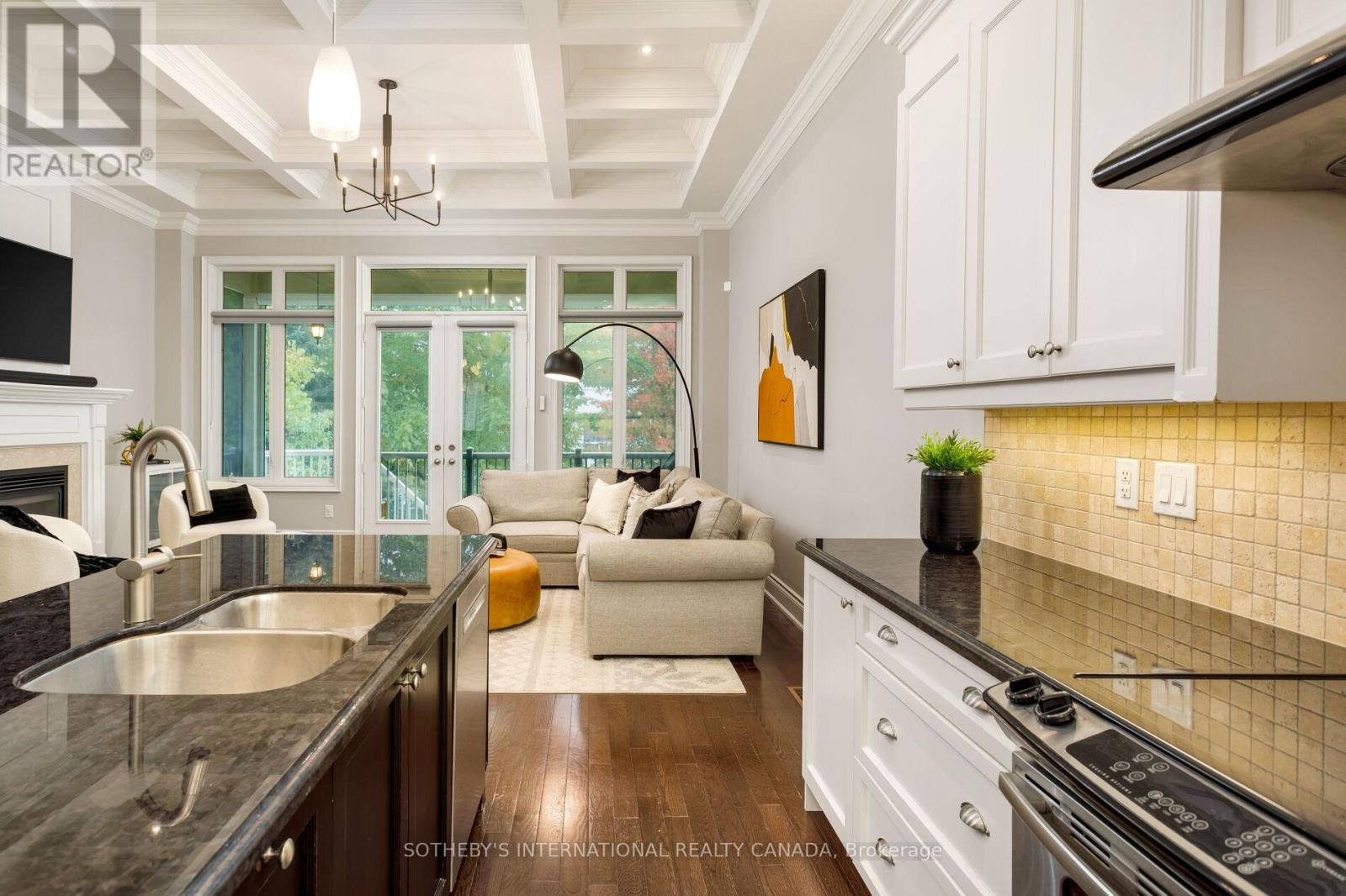 44 Forty First Street, Toronto, Ontario  M8W 3N6 - Photo 13 - W12485585