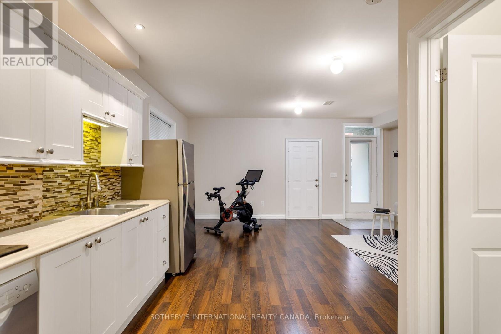 44 Forty First Street, Toronto, Ontario  M8W 3N6 - Photo 39 - W12485585