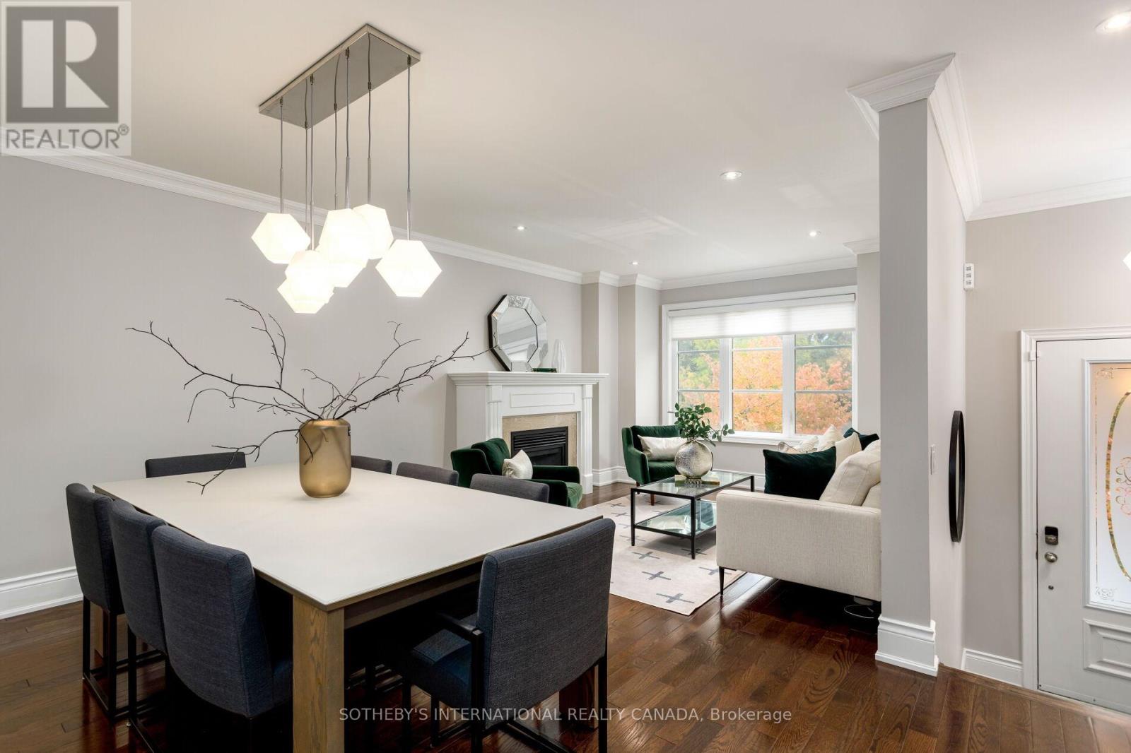 44 Forty First Street, Toronto, Ontario  M8W 3N6 - Photo 5 - W12485585