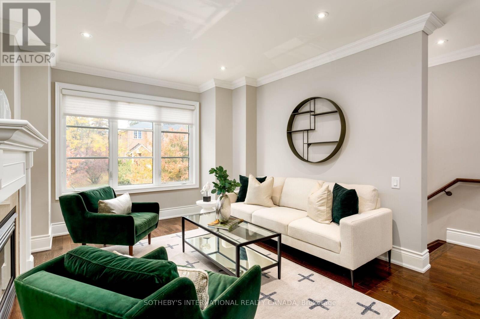 44 Forty First Street, Toronto, Ontario  M8W 3N6 - Photo 6 - W12485585