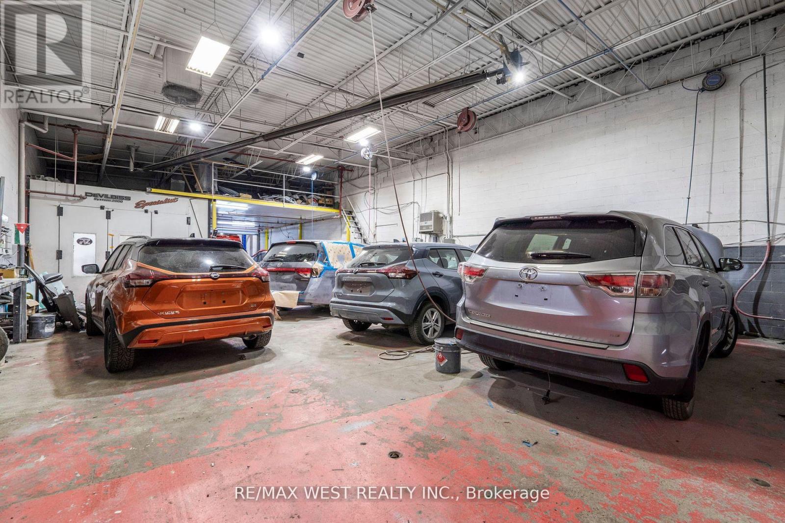 7 - 7089 Torbram Road, Mississauga, Ontario  L4T 1G7 - Photo 4 - W12485589