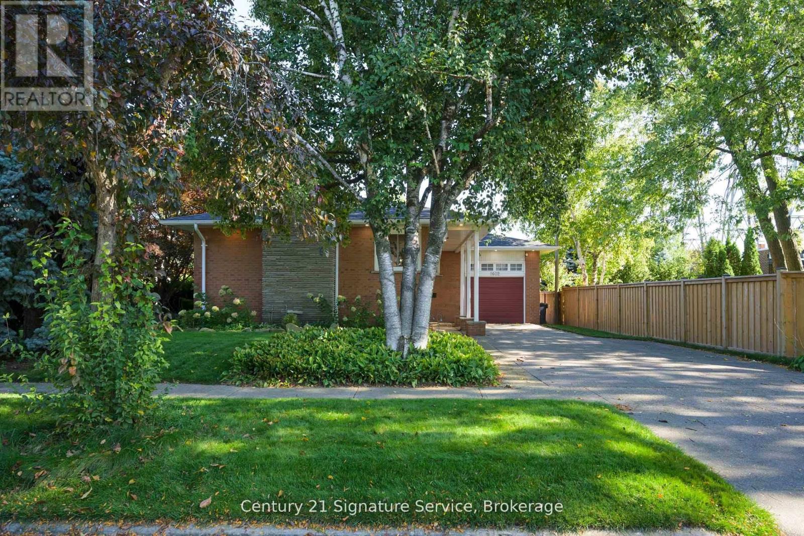 1602 CARLETTA DRIVE, Mississauga, Ontario