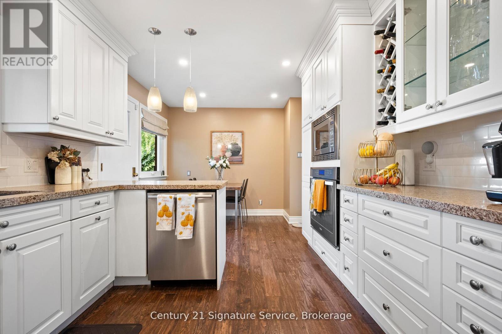 1602 Carletta Drive, Mississauga, Ontario  L4X 1E5 - Photo 16 - W12485590