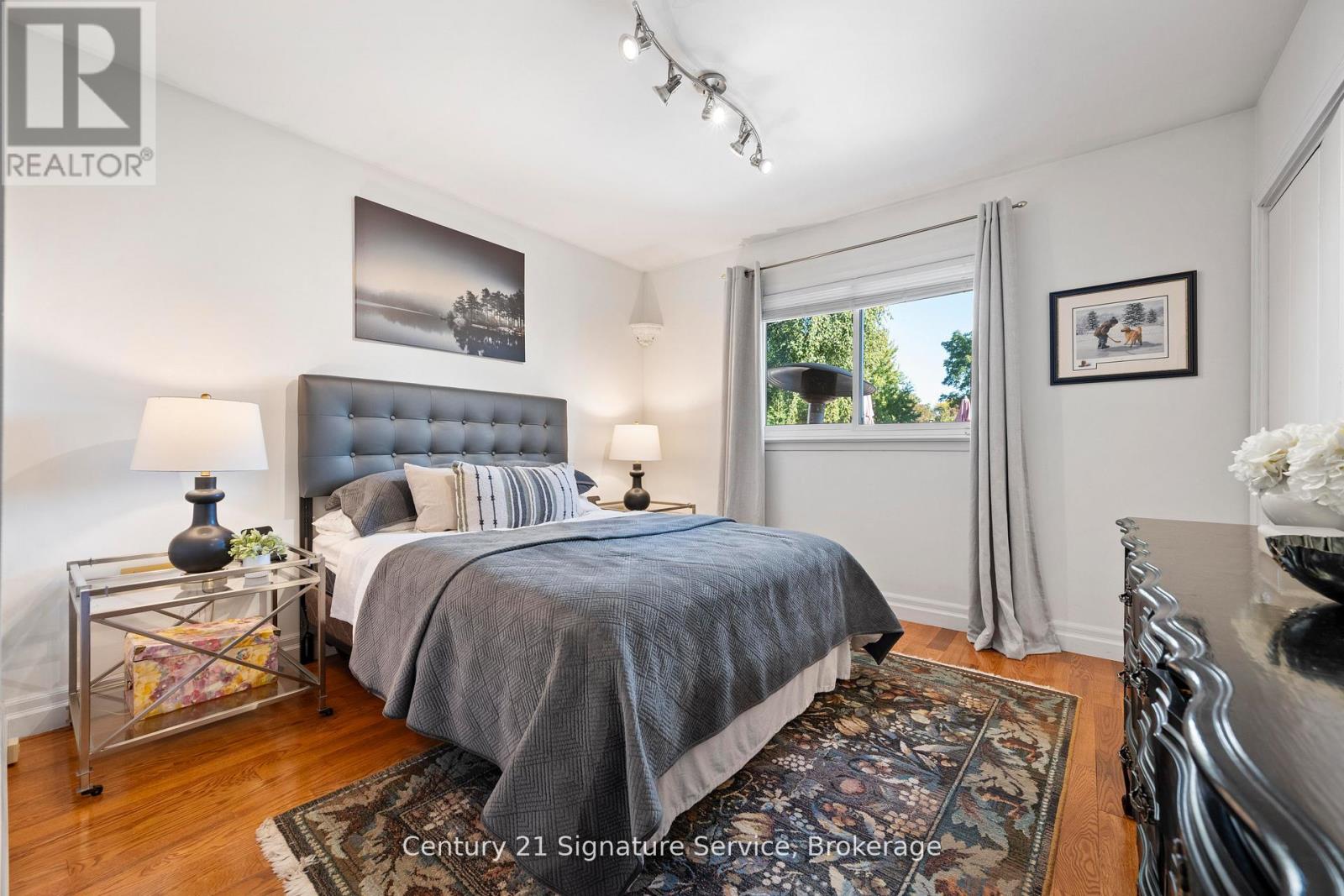 1602 Carletta Drive, Mississauga, Ontario  L4X 1E5 - Photo 21 - W12485590