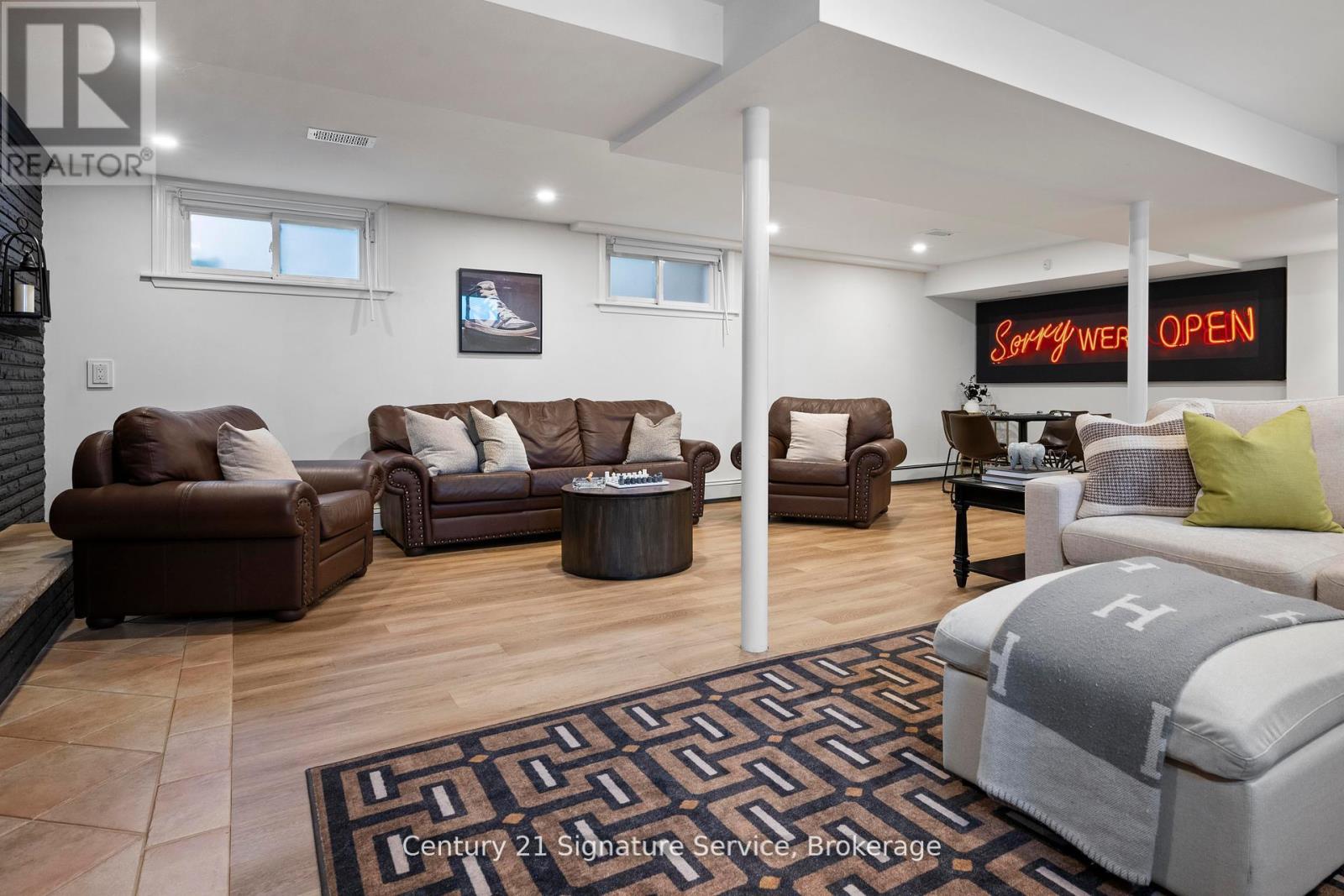 1602 Carletta Drive, Mississauga, Ontario  L4X 1E5 - Photo 28 - W12485590