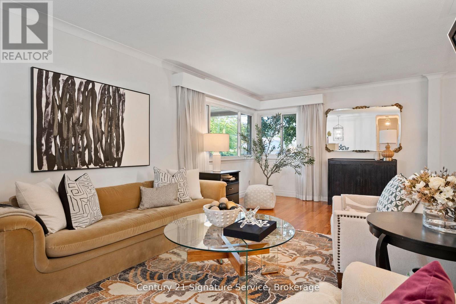 1602 Carletta Drive, Mississauga, Ontario  L4X 1E5 - Photo 8 - W12485590