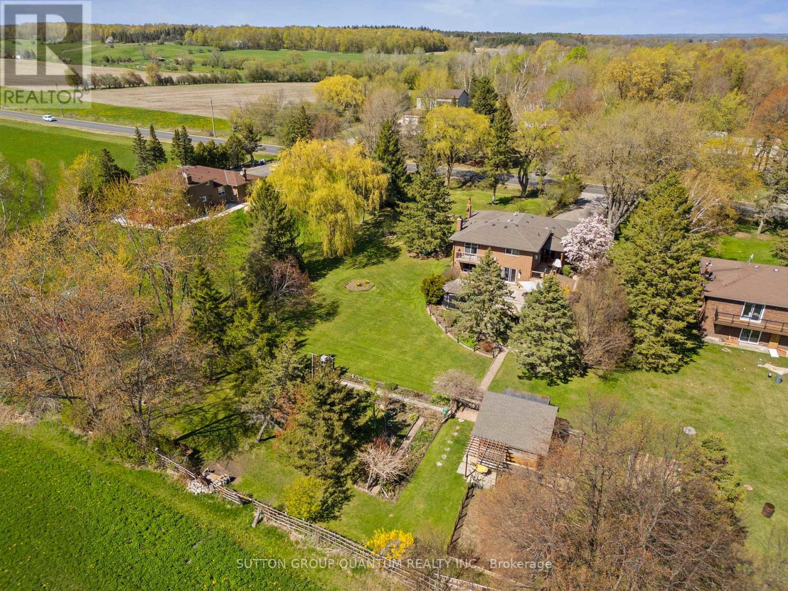 14432 Innis Lake Road, Caledon, Ontario  L7C 2Y7 - Photo 3 - W12485594