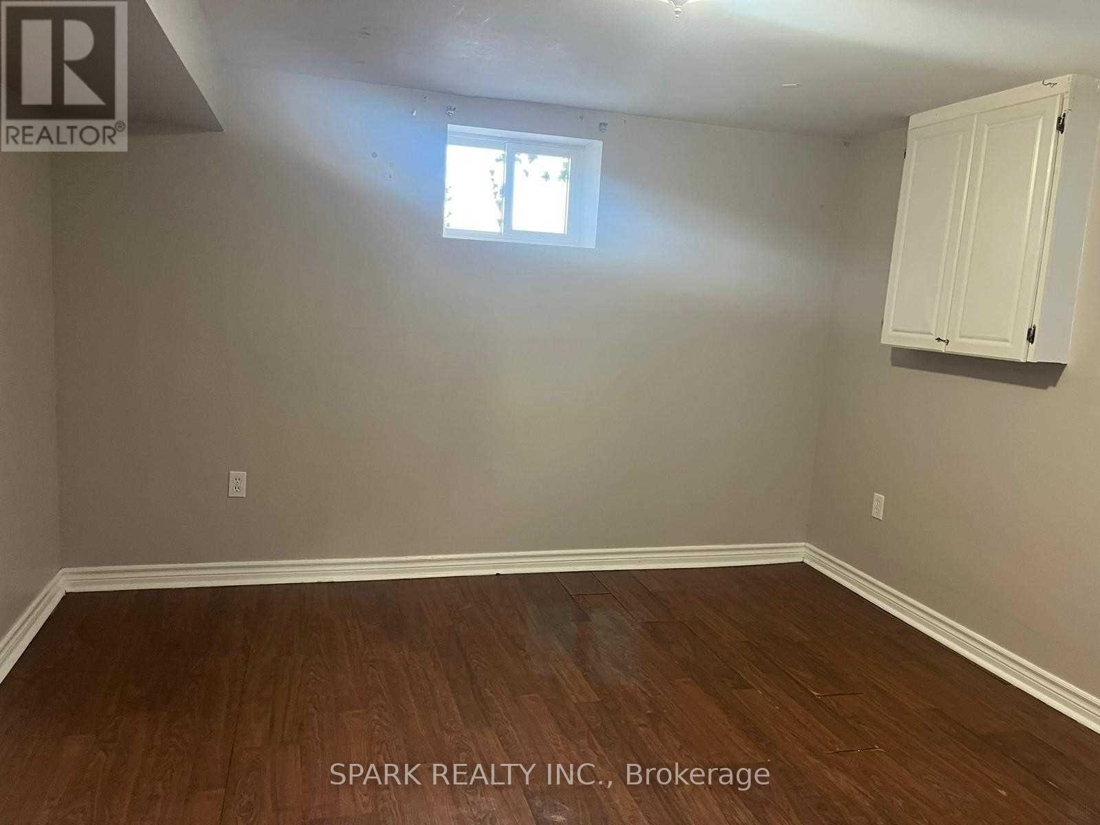 Bsmt - 55 Moore Street, Brampton, Ontario  L6X 1V2 - Photo 10 - W12485599