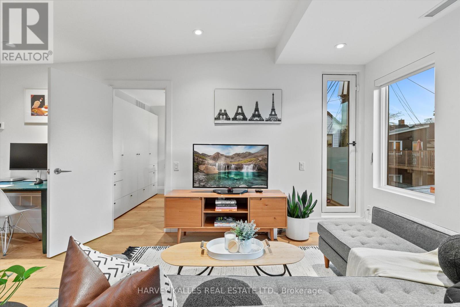 D - 786 Ossington Avenue, Toronto, Ontario  M6G 3V1 - Photo 12 - W12485619