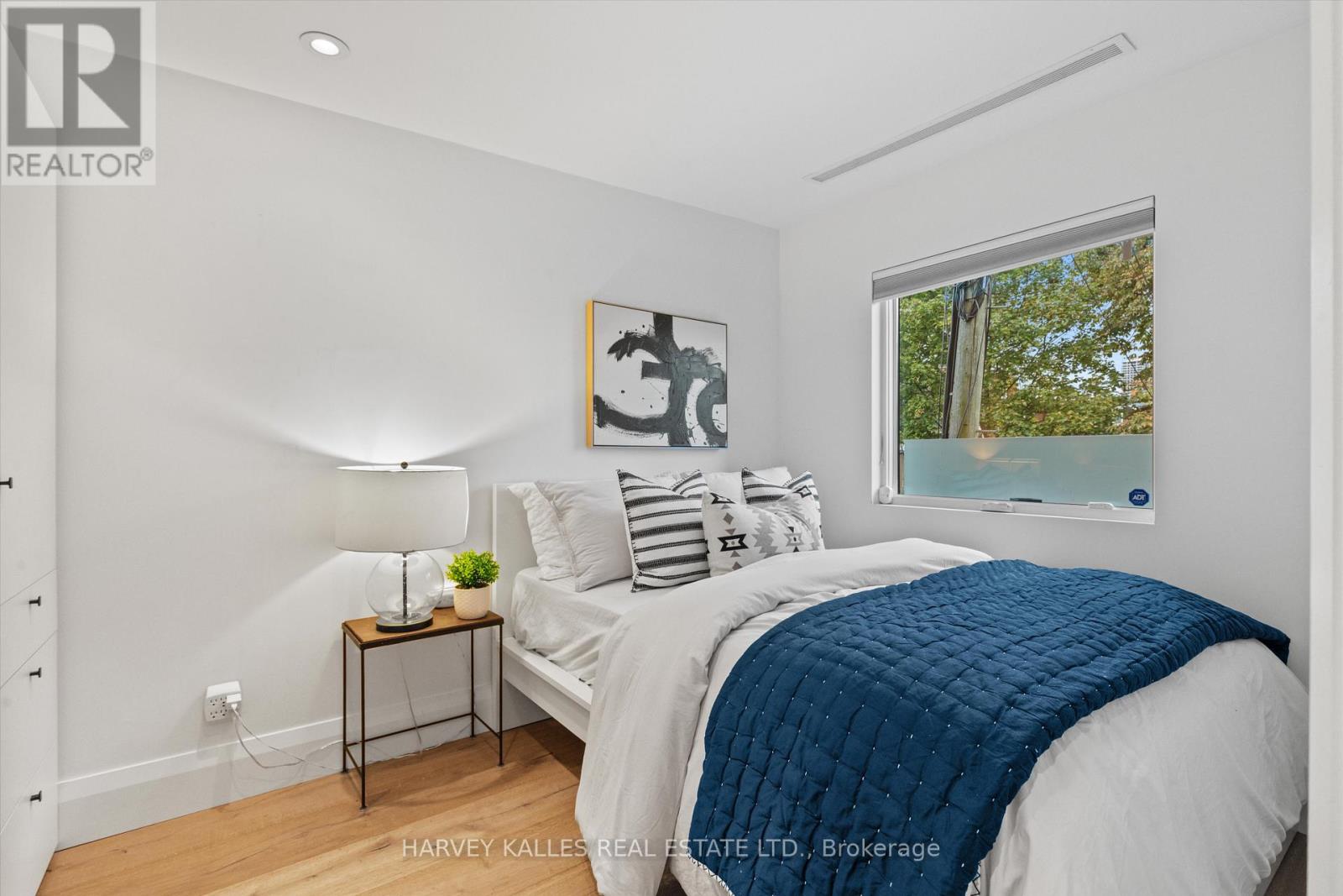 D - 786 Ossington Avenue, Toronto, Ontario  M6G 3V1 - Photo 14 - W12485619