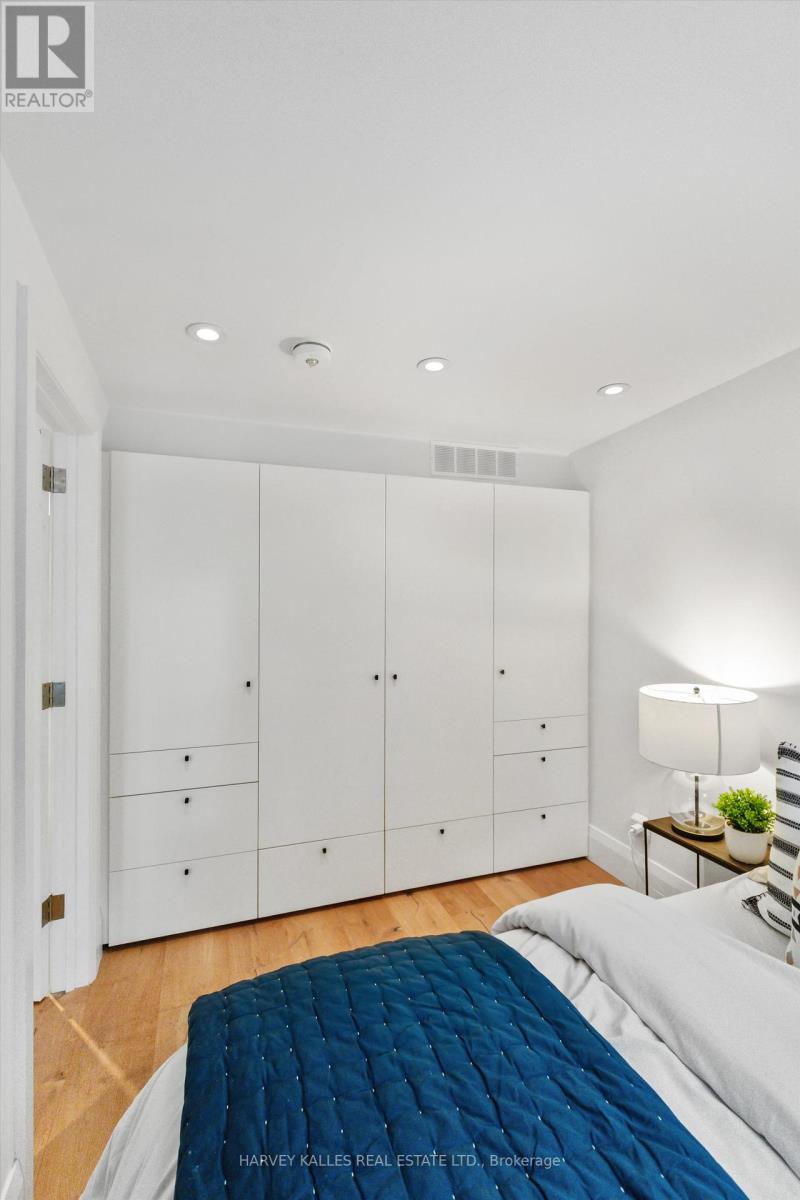 D - 786 Ossington Avenue, Toronto, Ontario  M6G 3V1 - Photo 15 - W12485619