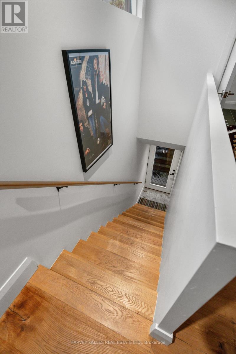 D - 786 Ossington Avenue, Toronto, Ontario  M6G 3V1 - Photo 18 - W12485619