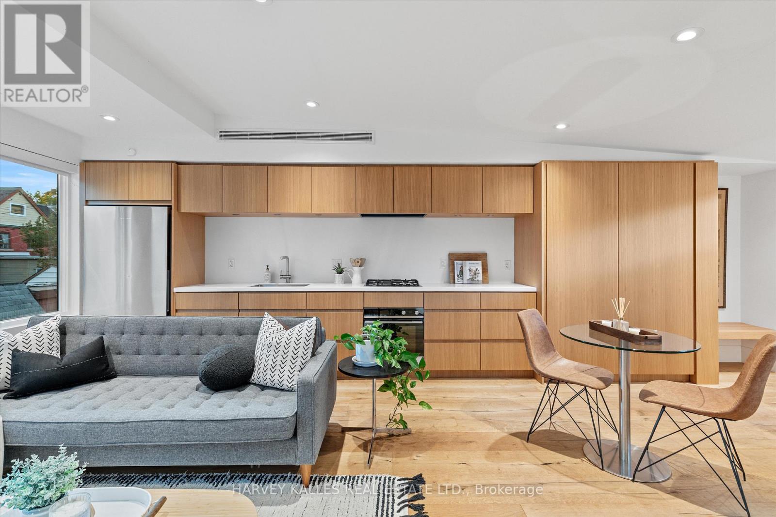 D - 786 Ossington Avenue, Toronto, Ontario  M6G 3V1 - Photo 6 - W12485619