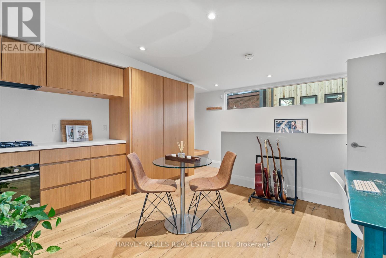 D - 786 Ossington Avenue, Toronto, Ontario  M6G 3V1 - Photo 9 - W12485619