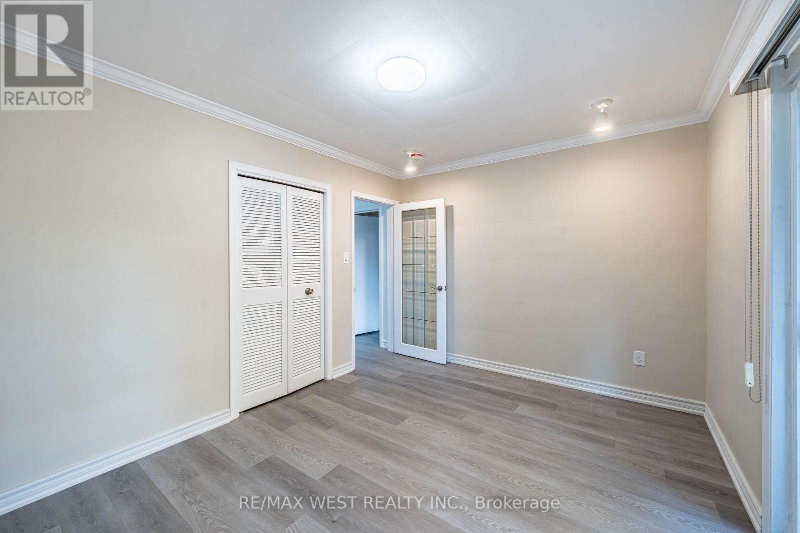 132 Meadowbank Road, Toronto, Ontario  M9B 5E4 - Photo 17 - W12485620