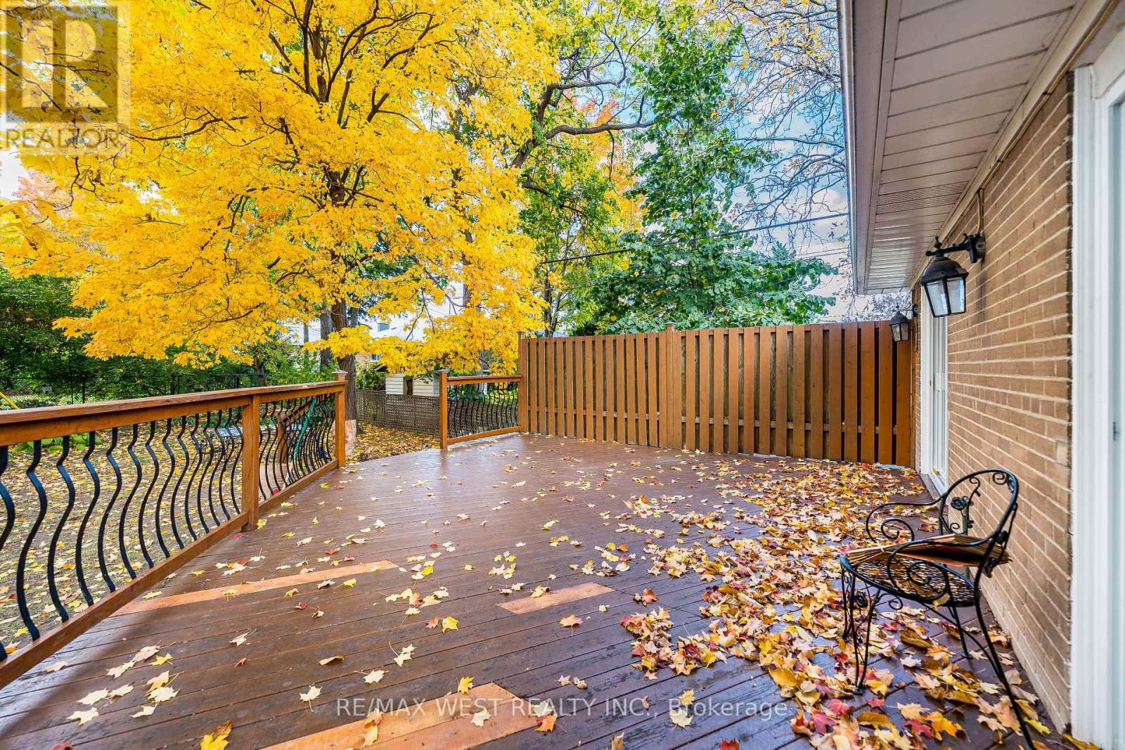 132 Meadowbank Road, Toronto, Ontario  M9B 5E4 - Photo 19 - W12485620