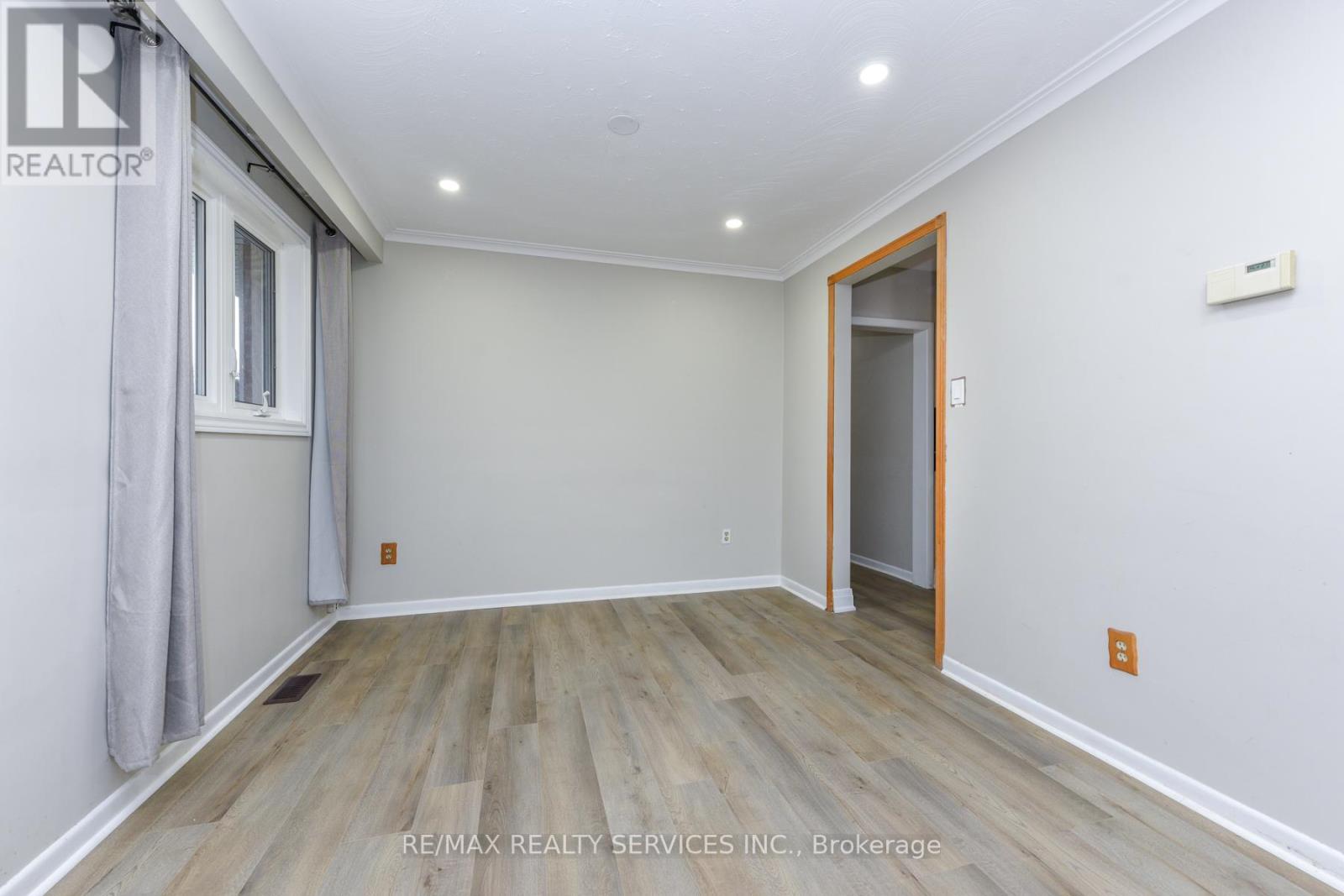 91 Ambleside Drive, Brampton, Ontario  L6Y 1C1 - Photo 13 - W12485624