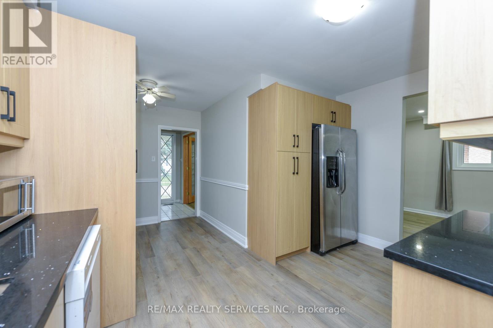 91 Ambleside Drive, Brampton, Ontario  L6Y 1C1 - Photo 22 - W12485624