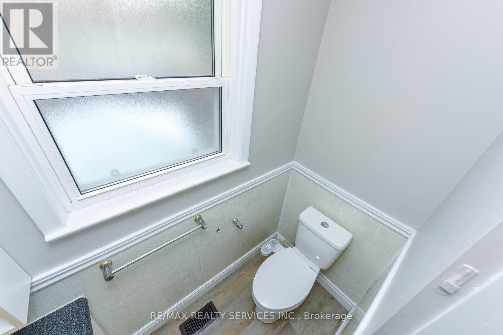 91 Ambleside Drive, Brampton, Ontario  L6Y 1C1 - Photo 26 - W12485624