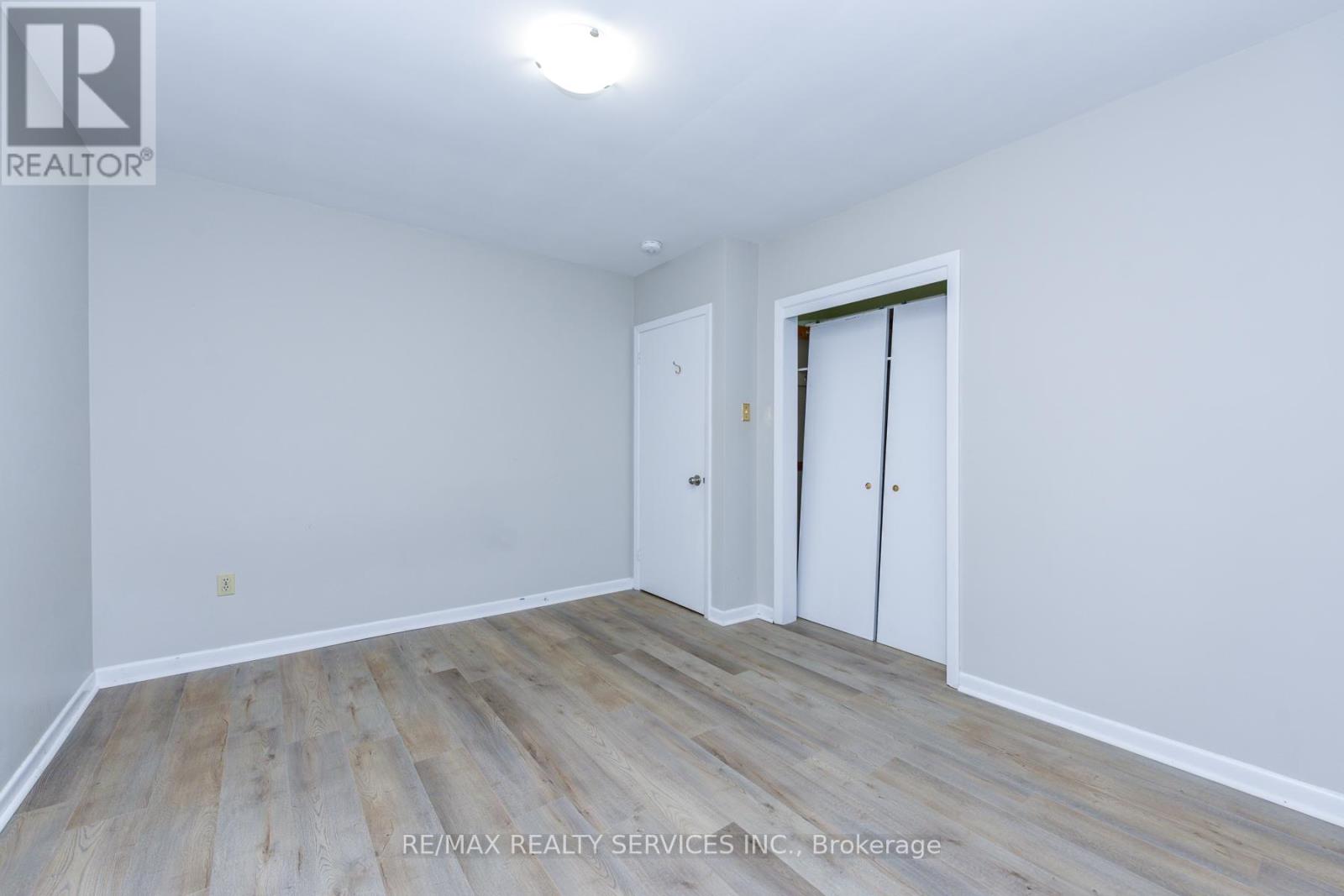 91 Ambleside Drive, Brampton, Ontario  L6Y 1C1 - Photo 32 - W12485624