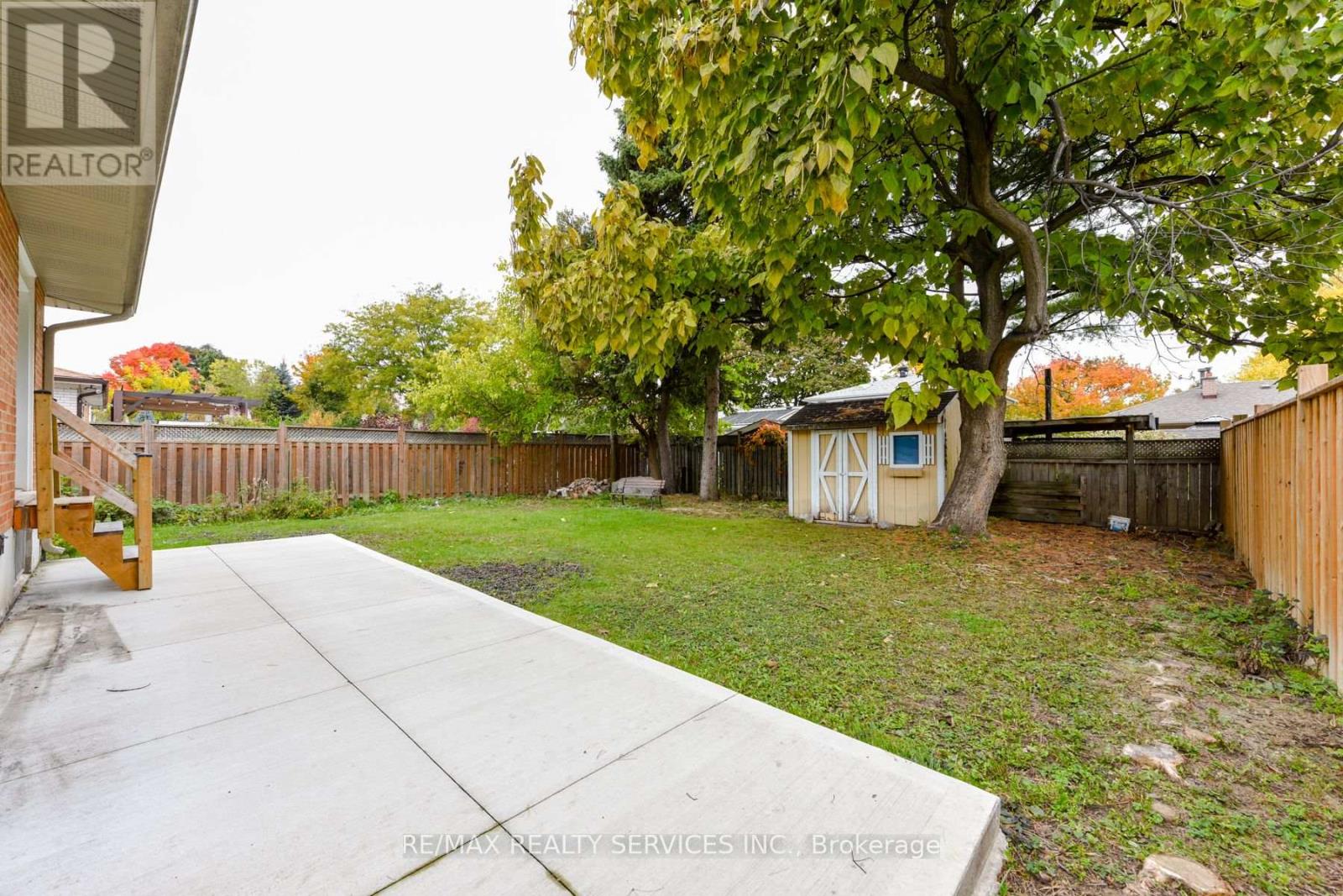 91 Ambleside Drive, Brampton, Ontario  L6Y 1C1 - Photo 36 - W12485624