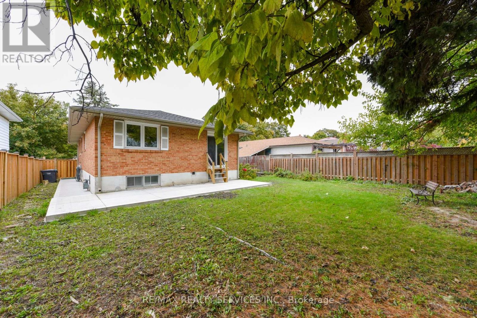 91 Ambleside Drive, Brampton, Ontario  L6Y 1C1 - Photo 37 - W12485624