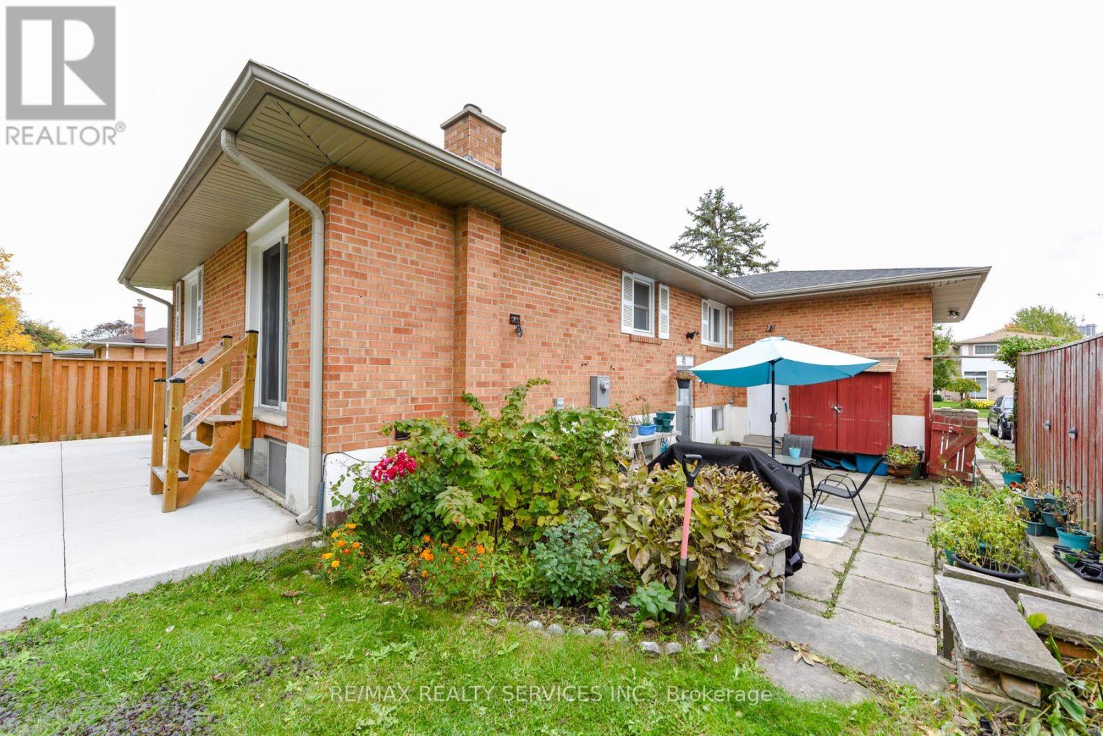 91 Ambleside Drive, Brampton, Ontario  L6Y 1C1 - Photo 40 - W12485624