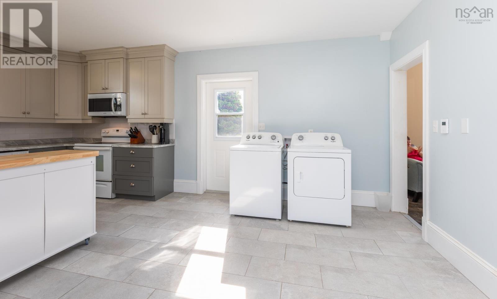 39 Brunswick Street, Yarmouth, Nova Scotia  B5A 2E7 - Photo 11 - 202526748