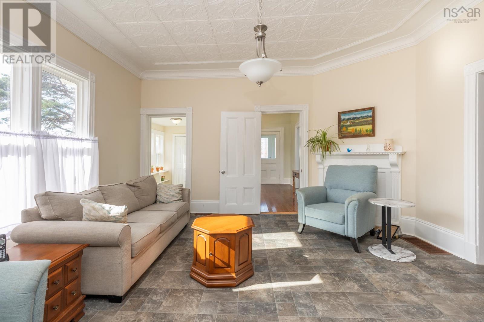 39 Brunswick Street, Yarmouth, Nova Scotia  B5A 2E7 - Photo 18 - 202526748