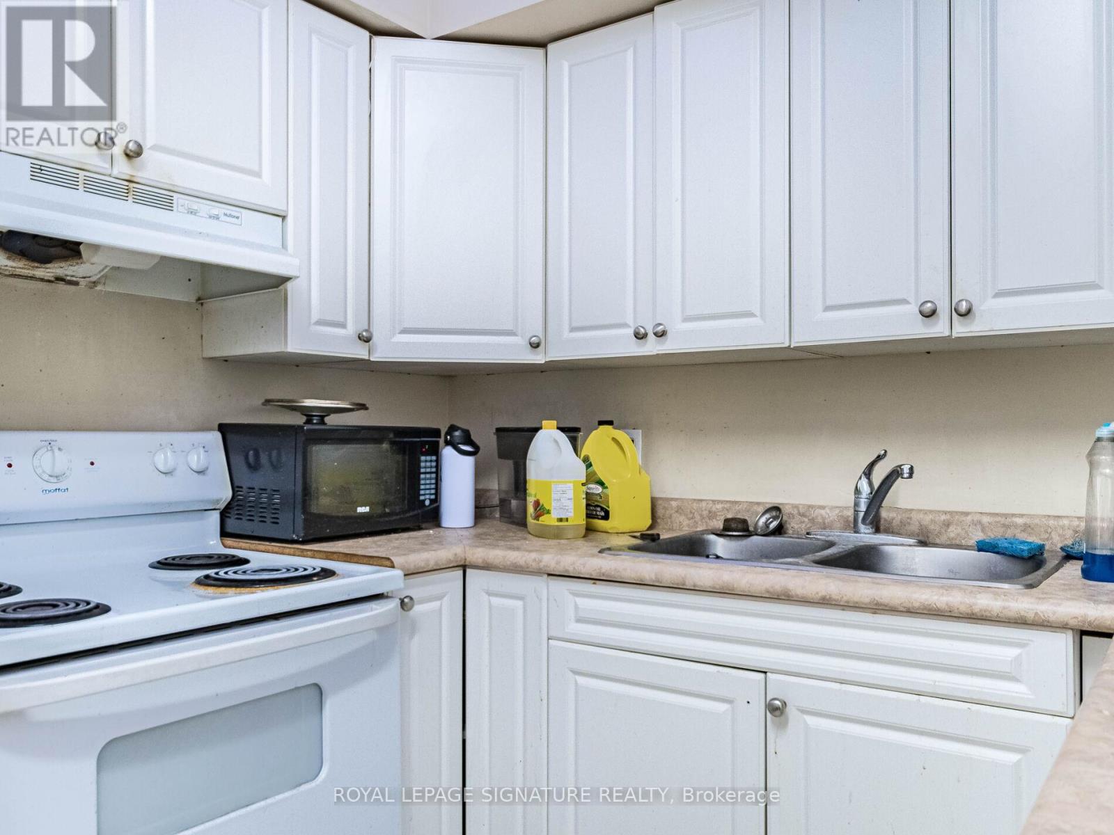 203 - 251 Lester Street, Waterloo, Ontario  N2L 3W6 - Photo 8 - X12485550