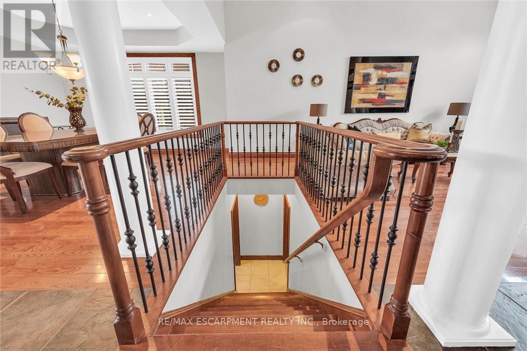 117 Christopher Drive, Hamilton, Ontario  L9B 1G6 - Photo 30 - X12485563