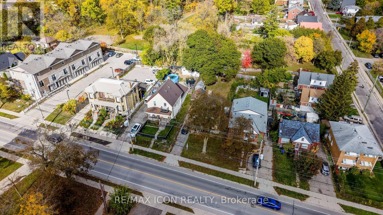 138 Courtland Avenue E, Kitchener, Ontario  N2G 2V1 - Photo 12 - X12485573