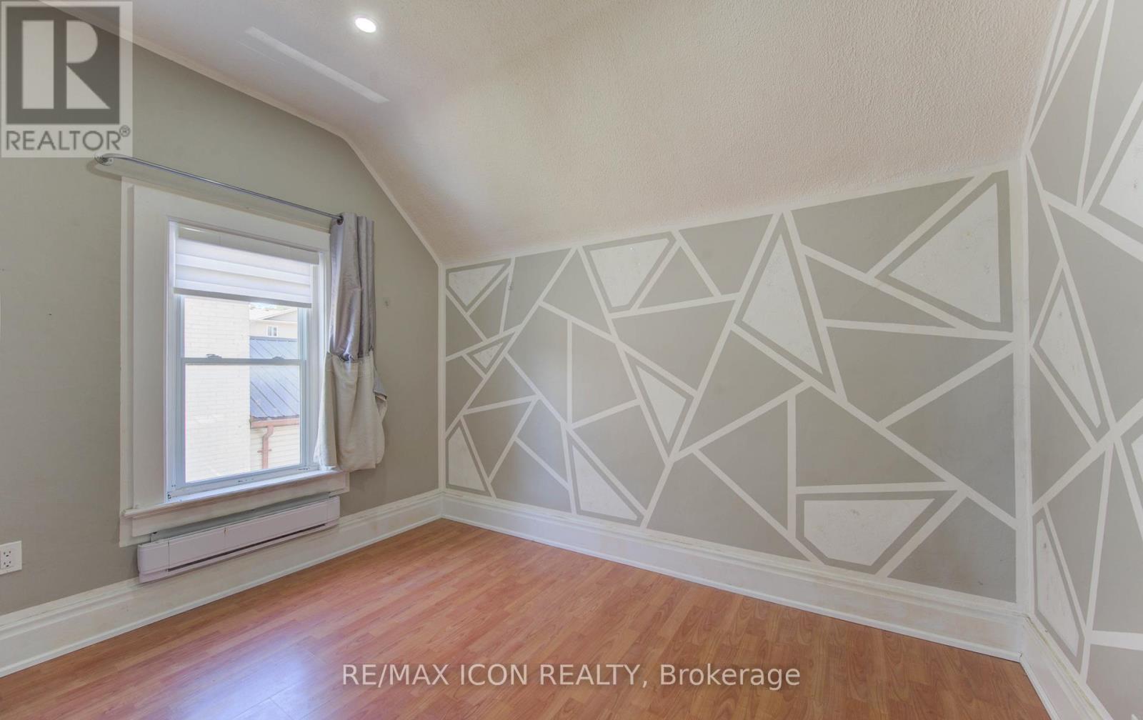 138 Courtland Avenue E, Kitchener, Ontario  N2G 2V1 - Photo 32 - X12485573