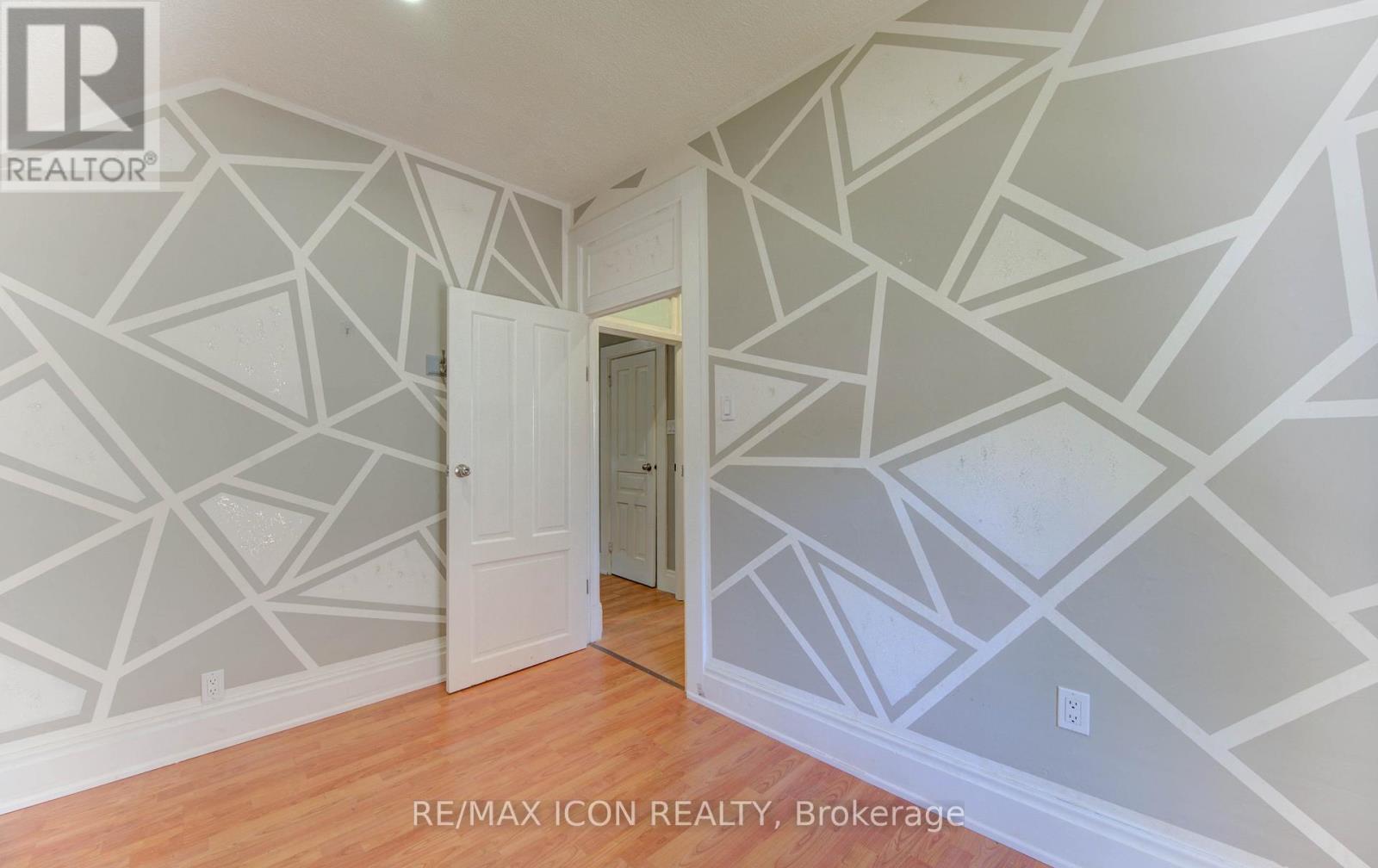 138 Courtland Avenue E, Kitchener, Ontario  N2G 2V1 - Photo 33 - X12485573