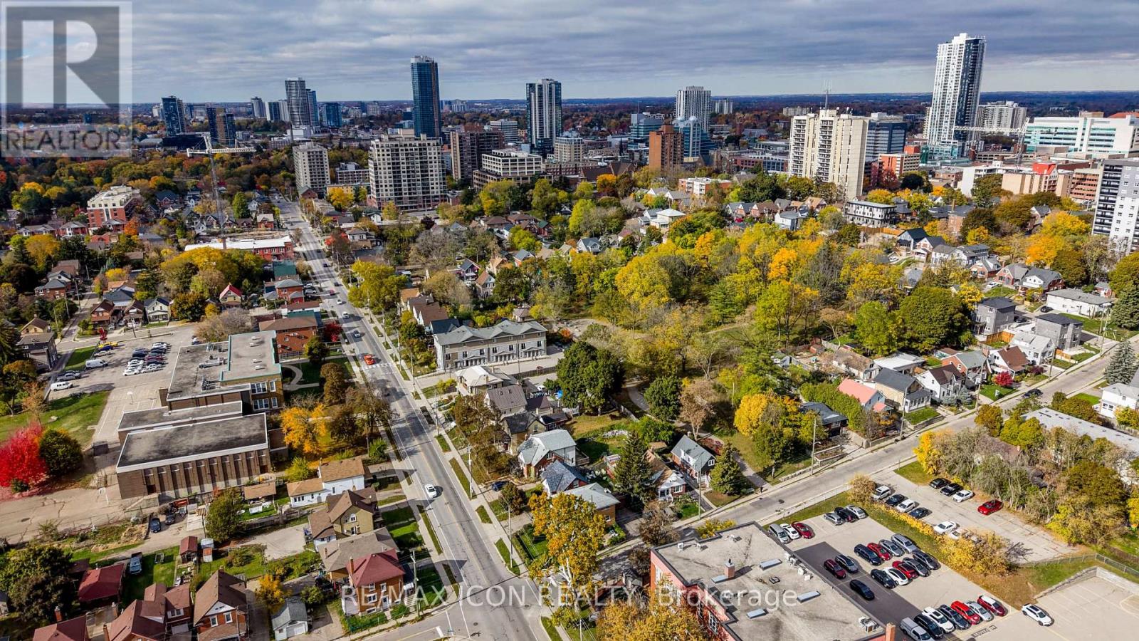 138 Courtland Avenue E, Kitchener, Ontario  N2G 2V1 - Photo 5 - X12485573