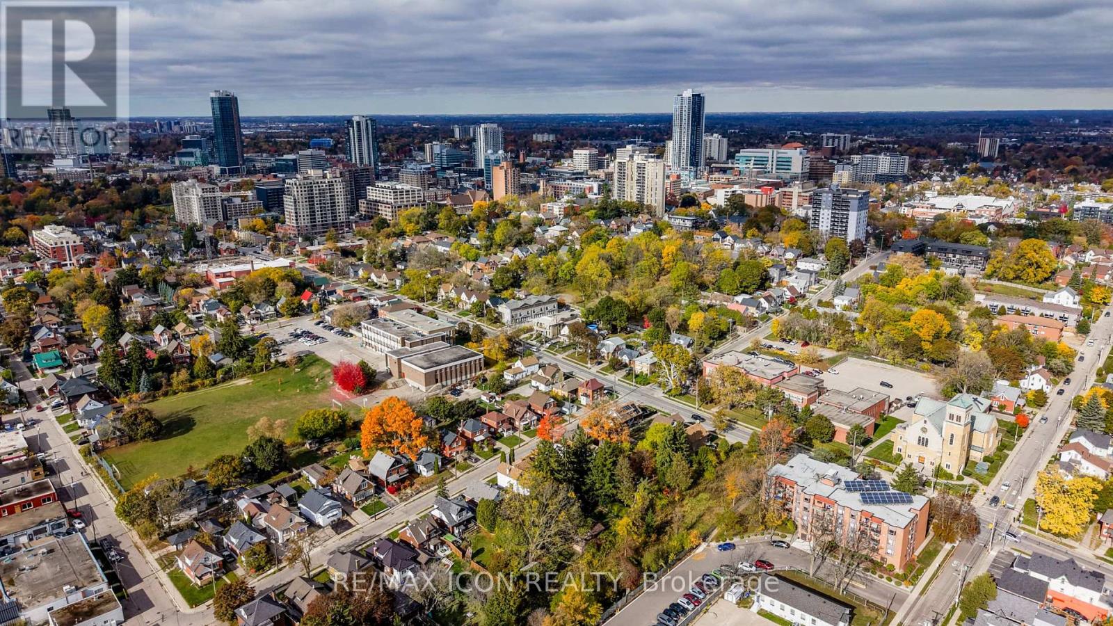 134 Courtland Avenue E, Kitchener, Ontario  N2G 2V1 - Photo 6 - X12485605