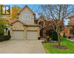 32 HINRICHS Crescent, Cambridge, Ontario
