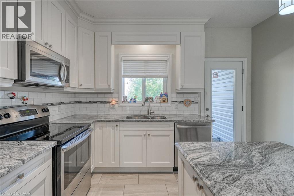 211 Oxford Street, Ingersoll, Ontario  N5C 2V8 - Photo 5 - 40783665