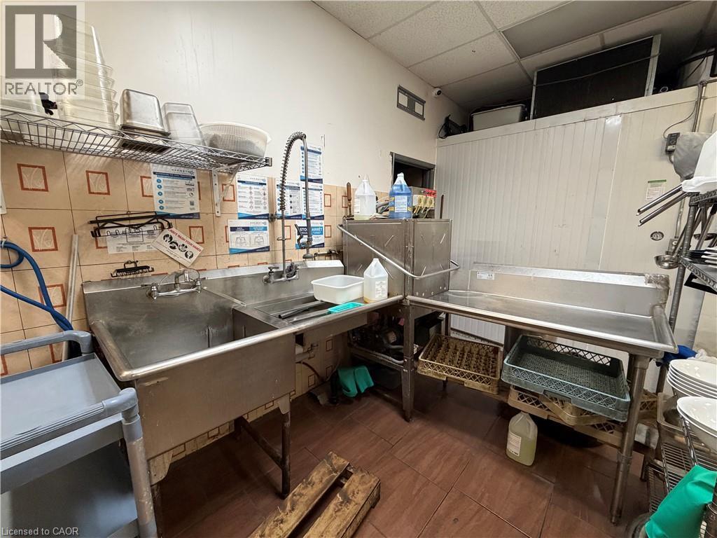 265 King George Road Unit# 103a, Brantford, Ontario  N3R 6Y1 - Photo 29 - 40782504