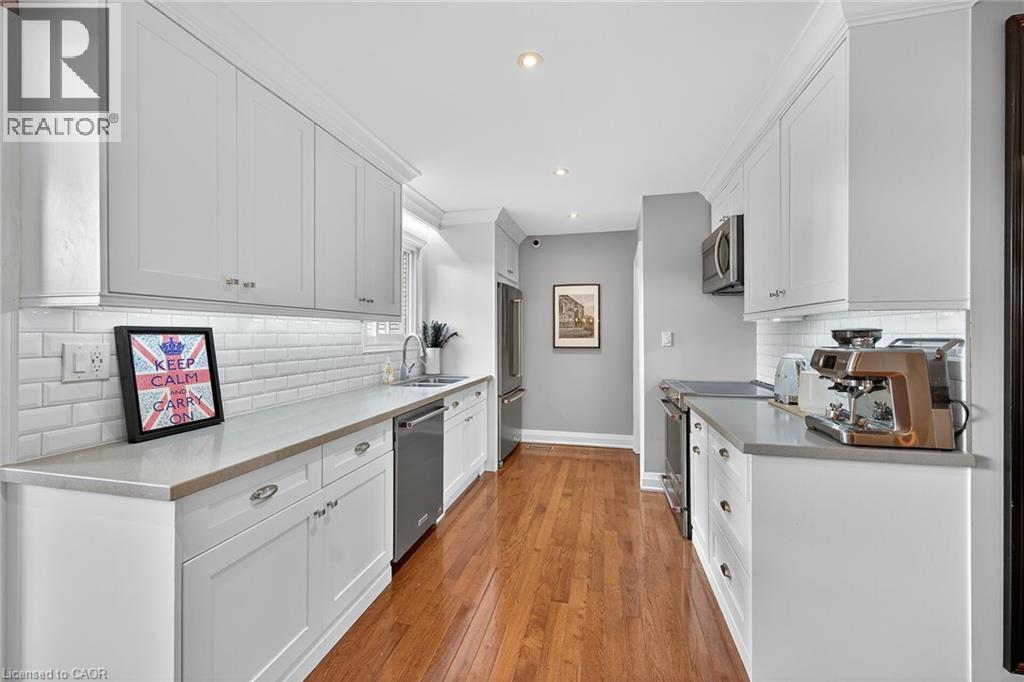 940 Hazel Street, Burlington, Ontario  L7R 3X3 - Photo 12 - 40782256