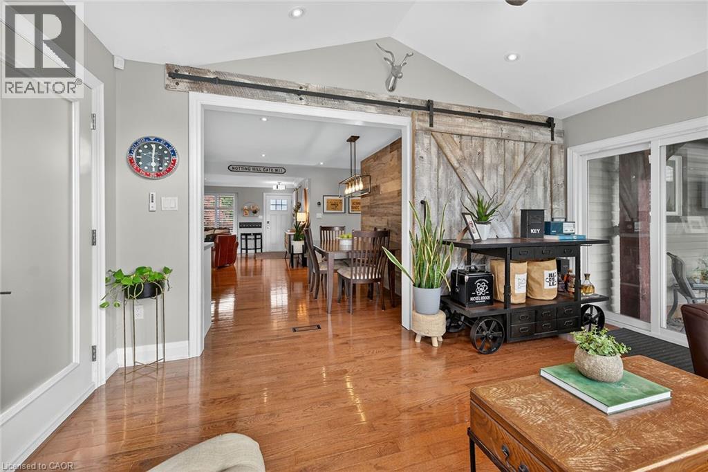 940 Hazel Street, Burlington, Ontario  L7R 3X3 - Photo 19 - 40782256