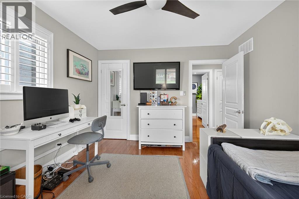 940 Hazel Street, Burlington, Ontario  L7R 3X3 - Photo 23 - 40782256