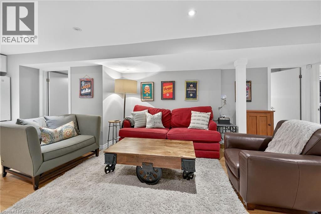 940 Hazel Street, Burlington, Ontario  L7R 3X3 - Photo 31 - 40782256