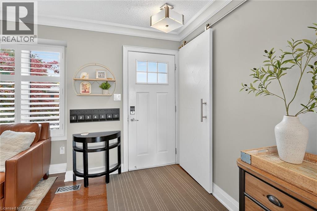 940 Hazel Street, Burlington, Ontario  L7R 3X3 - Photo 9 - 40782256