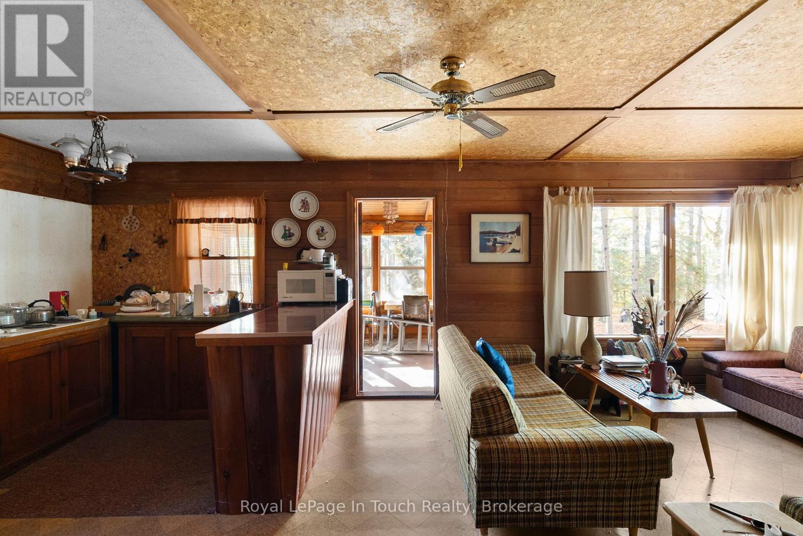 1980 South Riverside Drive, Severn, Ontario  L0K 1E0 - Photo 11 - S12485833