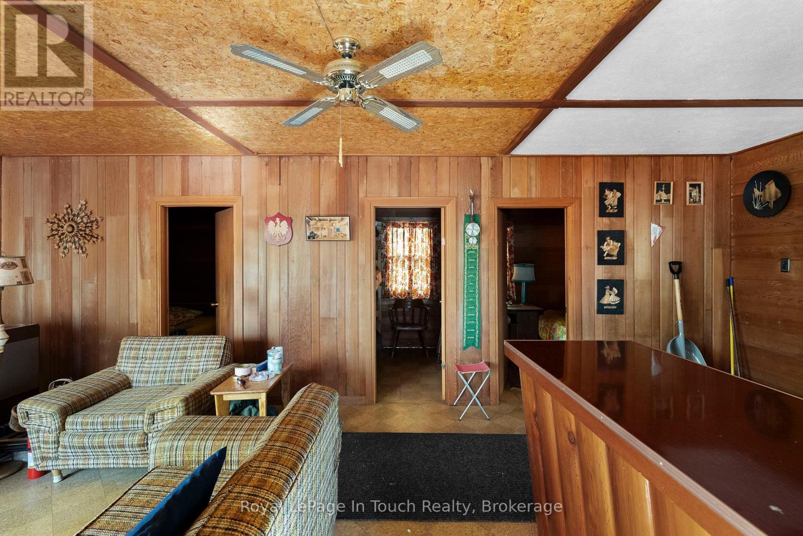 1980 South Riverside Drive, Severn, Ontario  L0K 1E0 - Photo 15 - S12485833