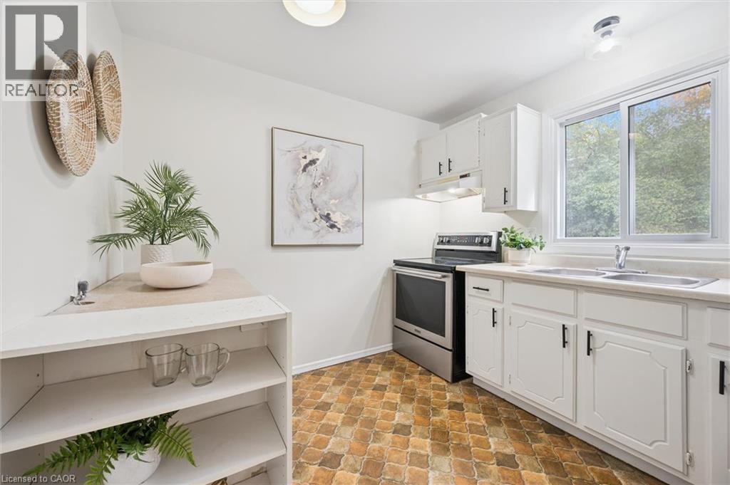 100 Bluevale Street N Unit# 29, Waterloo, Ontario  N2J 4M9 - Photo 20 - 40782163